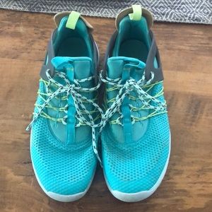 Women’s Nike sneakers size 8